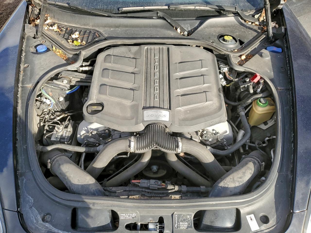 2016 PORSCHE Panamera