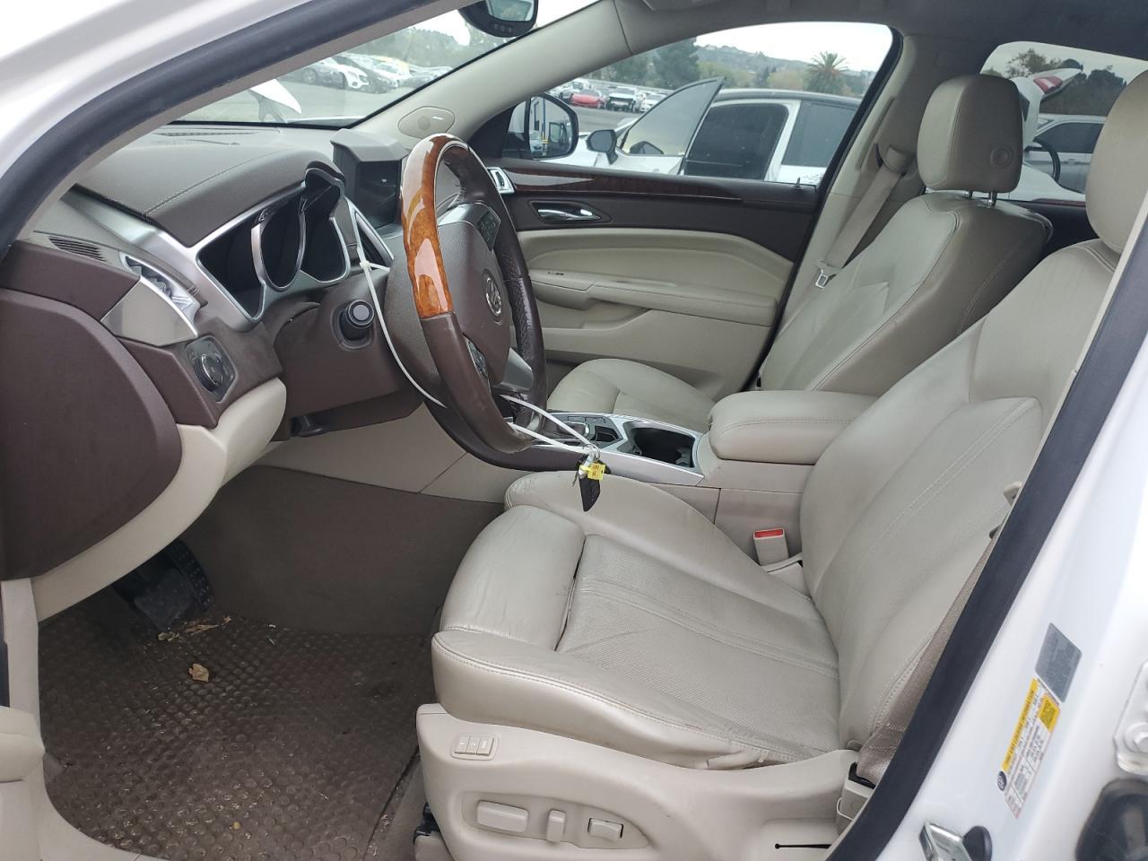 2010 CADILLAC SRX