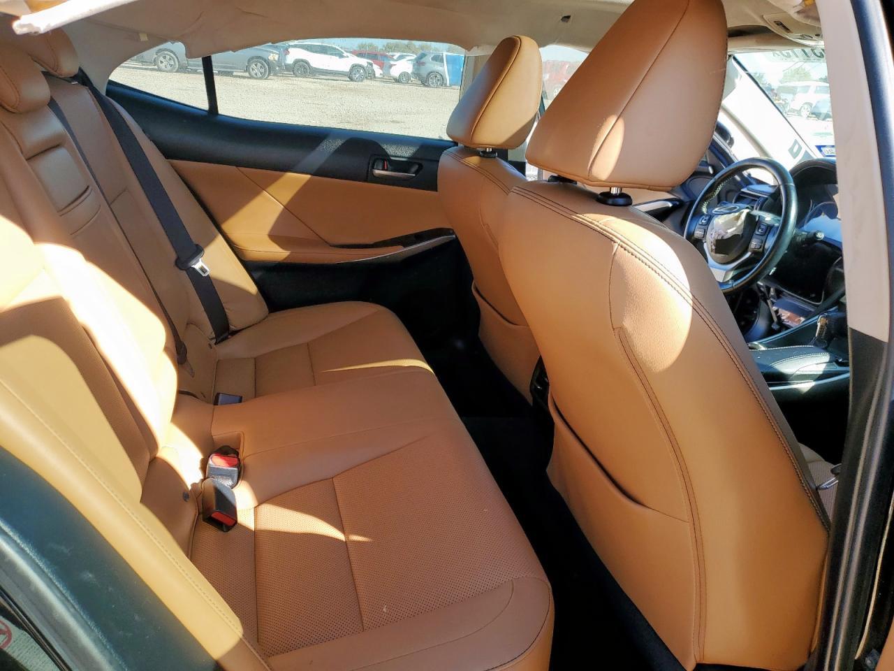 2017 LEXUS IS 200t