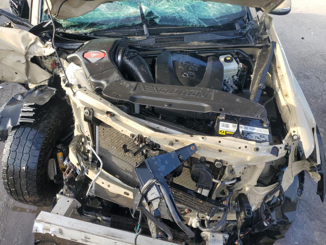 2017 TOYOTA TACOMA