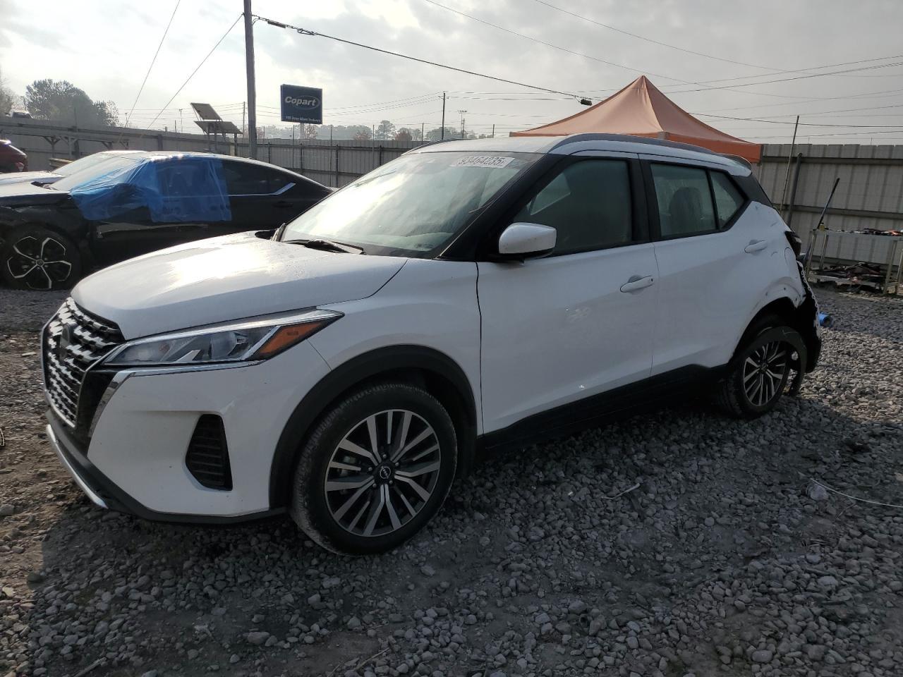 2022 NISSAN KICKS