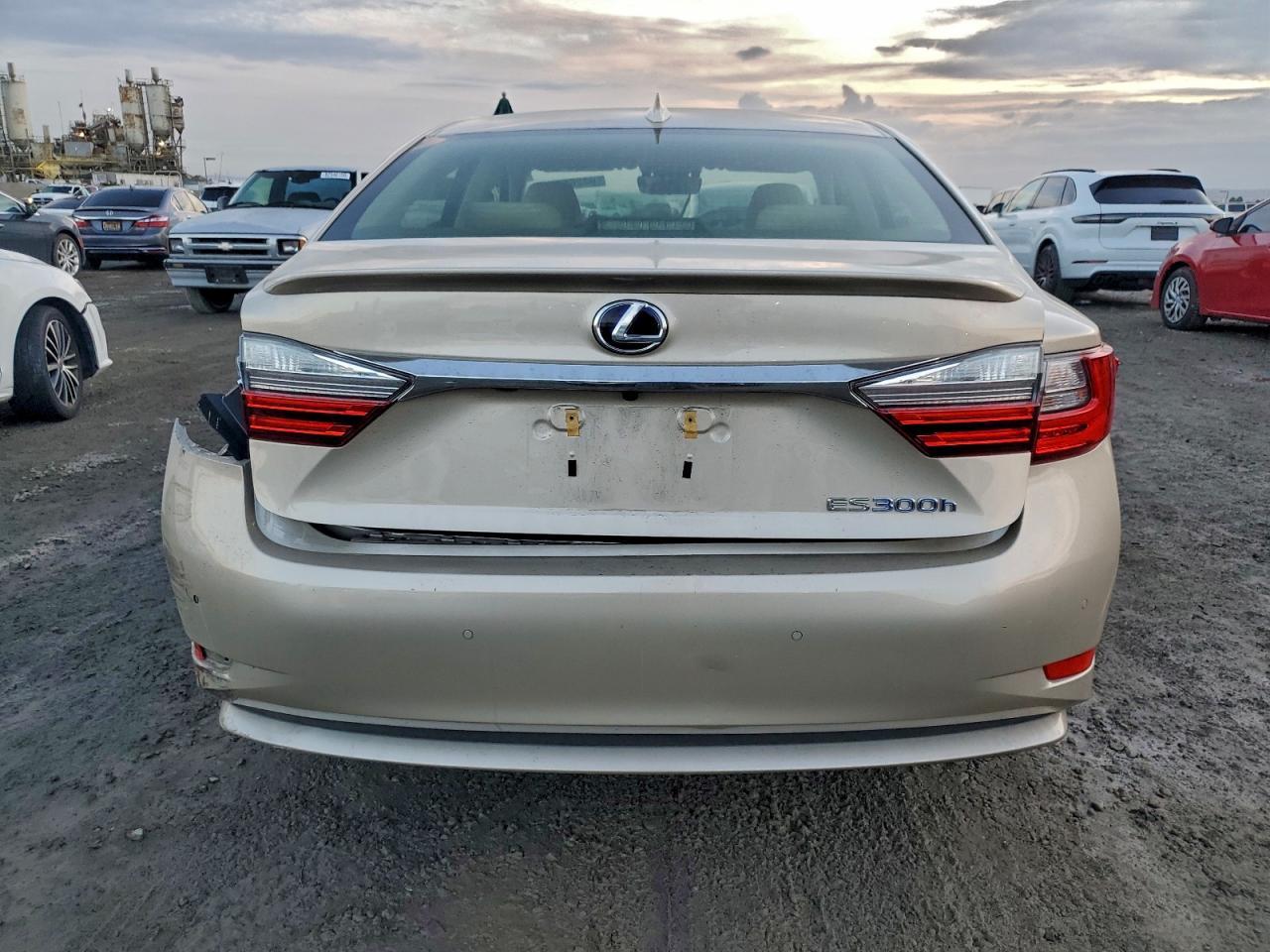 2017 LEXUS ES 300H