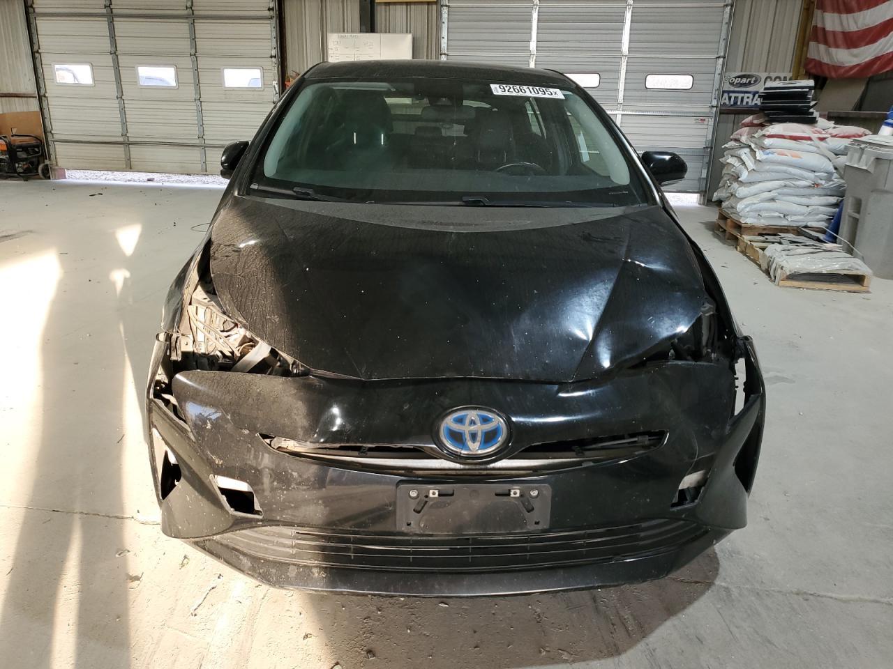2016 TOYOTA PRIUS