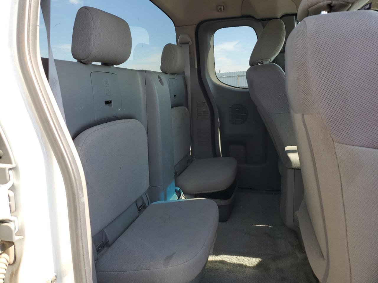2017 NISSAN Frontier