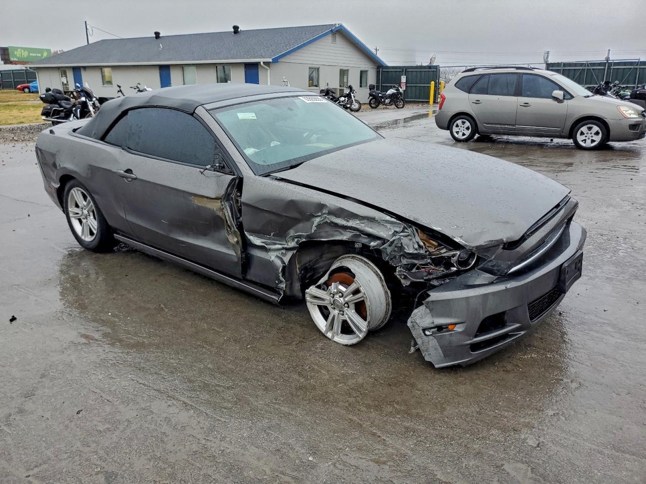2013 FORD MUSTANG