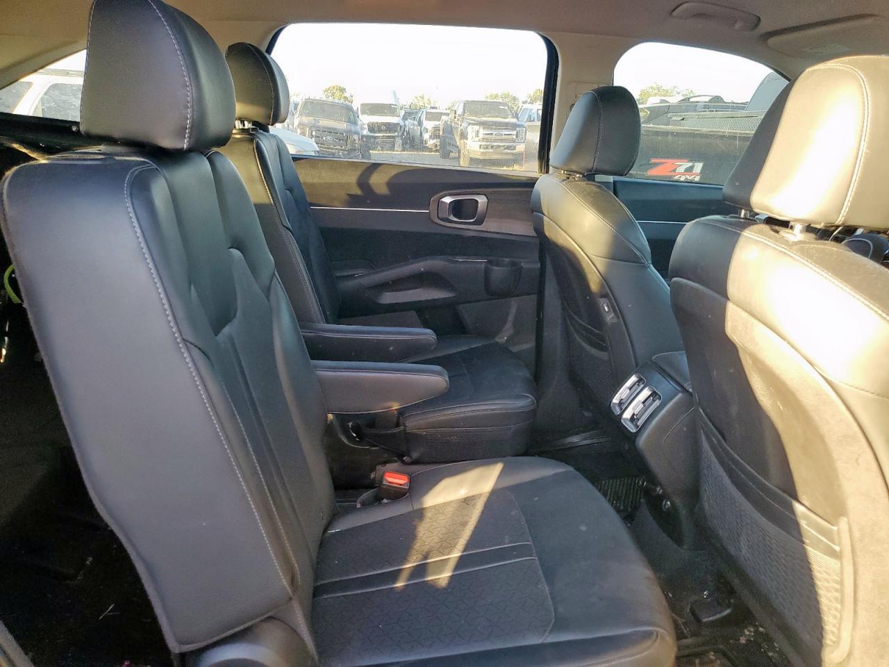 2021 KIA SORENTO