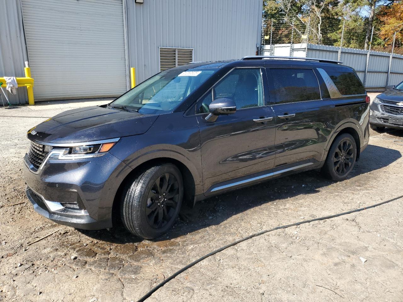 2023 KIA Carnival