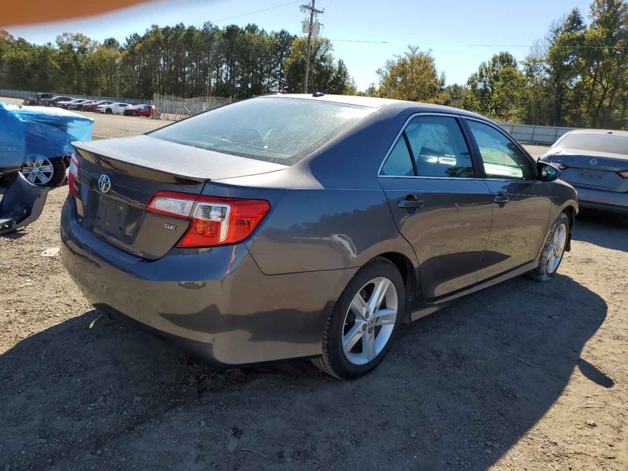 2014 TOYOTA CAMRY