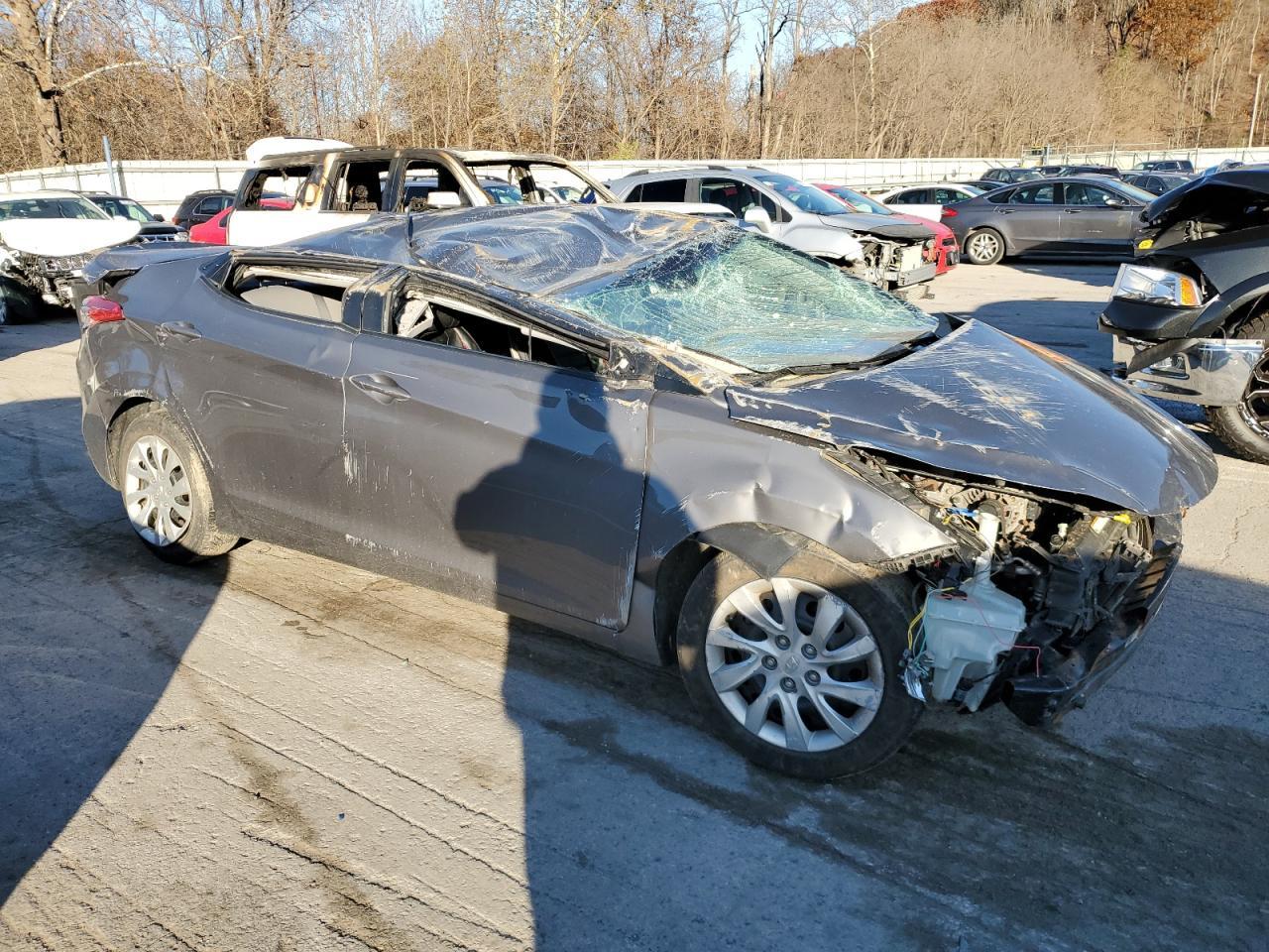 2012 HYUNDAI ELANTRA