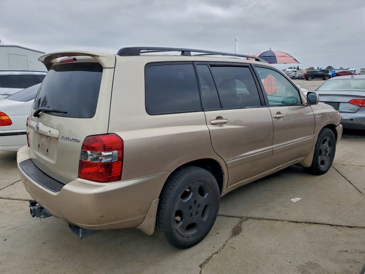 2005 TOYOTA HIGHLANDER
