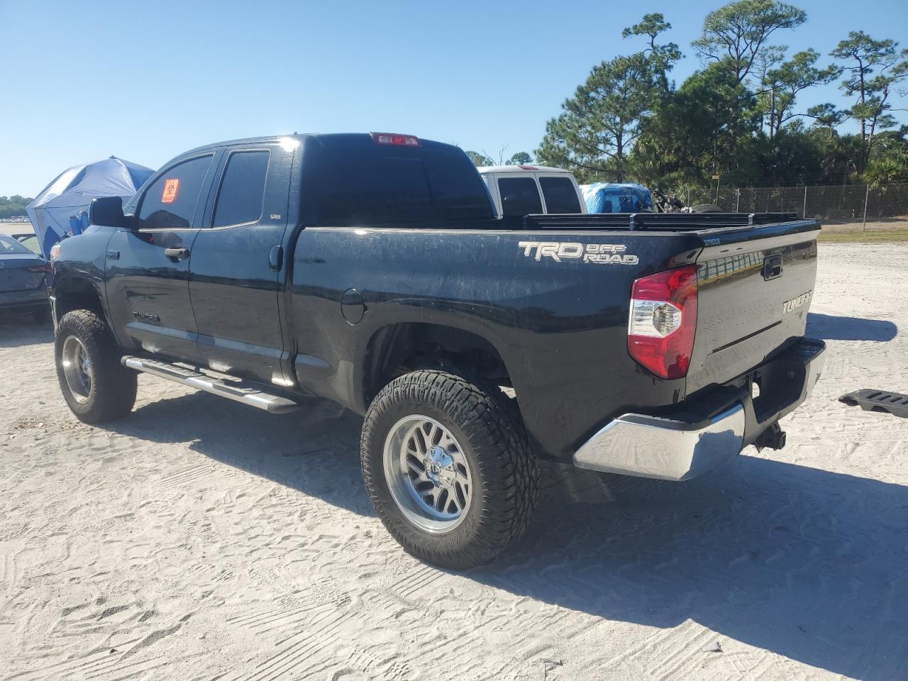 2016 TOYOTA TUNDRA