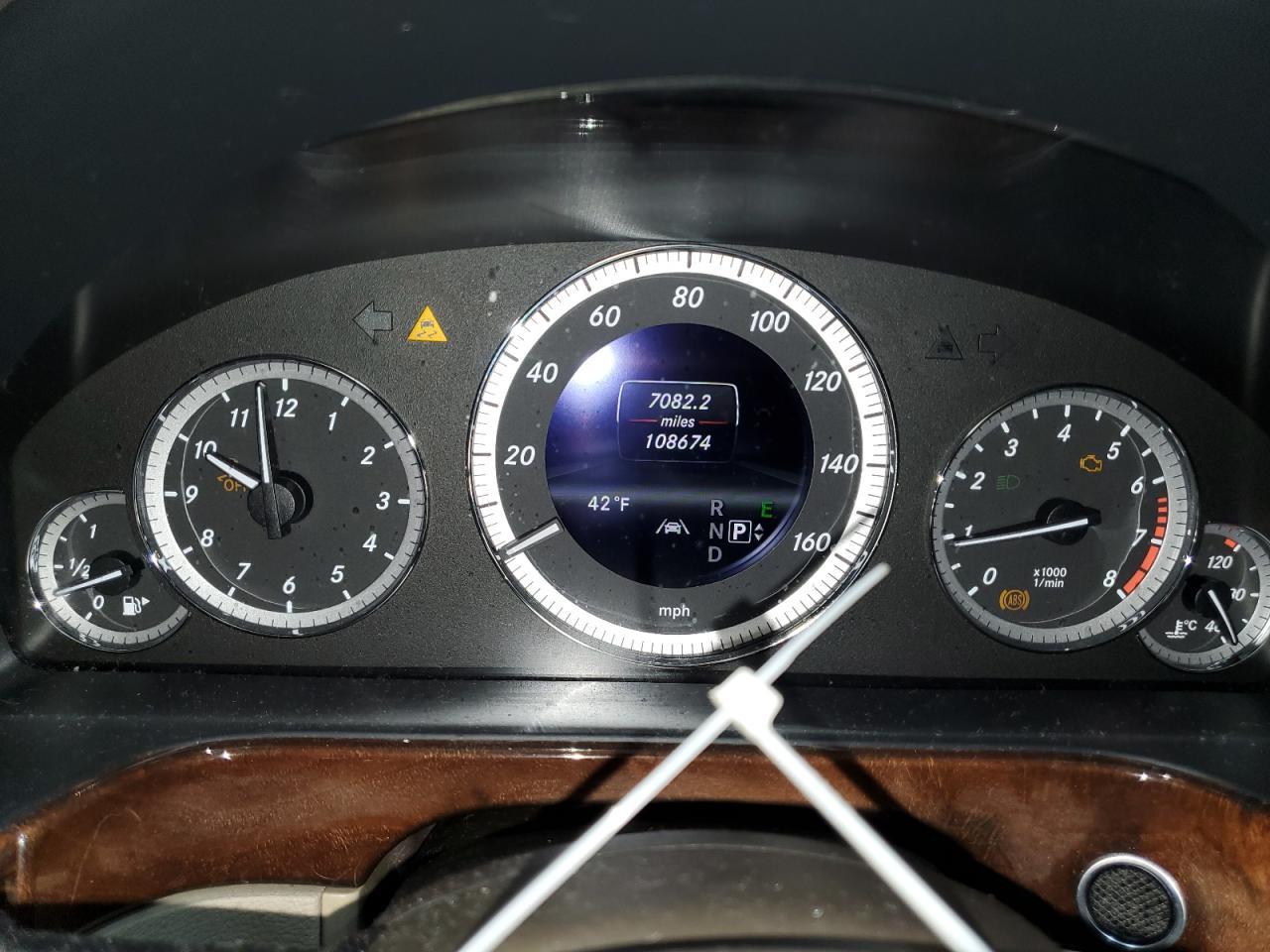 2013 MERCEDES-BENZ E-Class