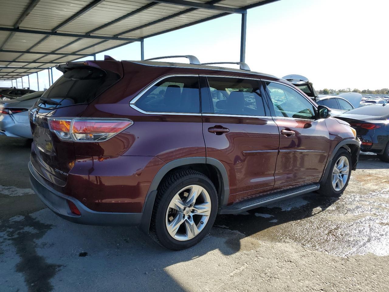2015 TOYOTA HIGHLANDER