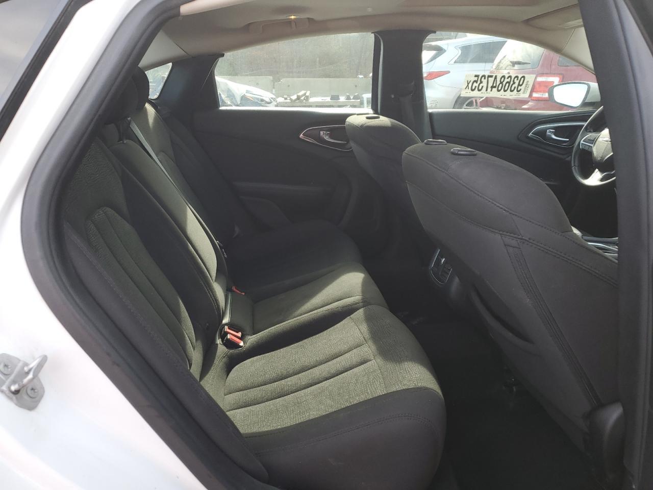 2016 CHRYSLER 200