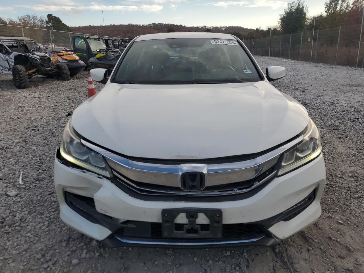 2017 HONDA ACCORD