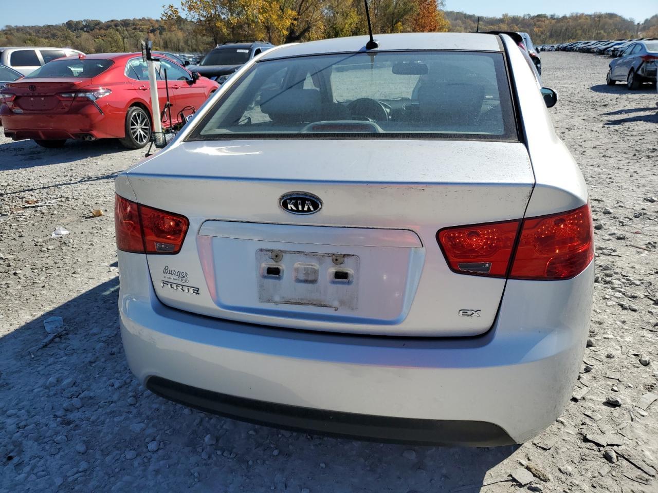2010 KIA FORTE