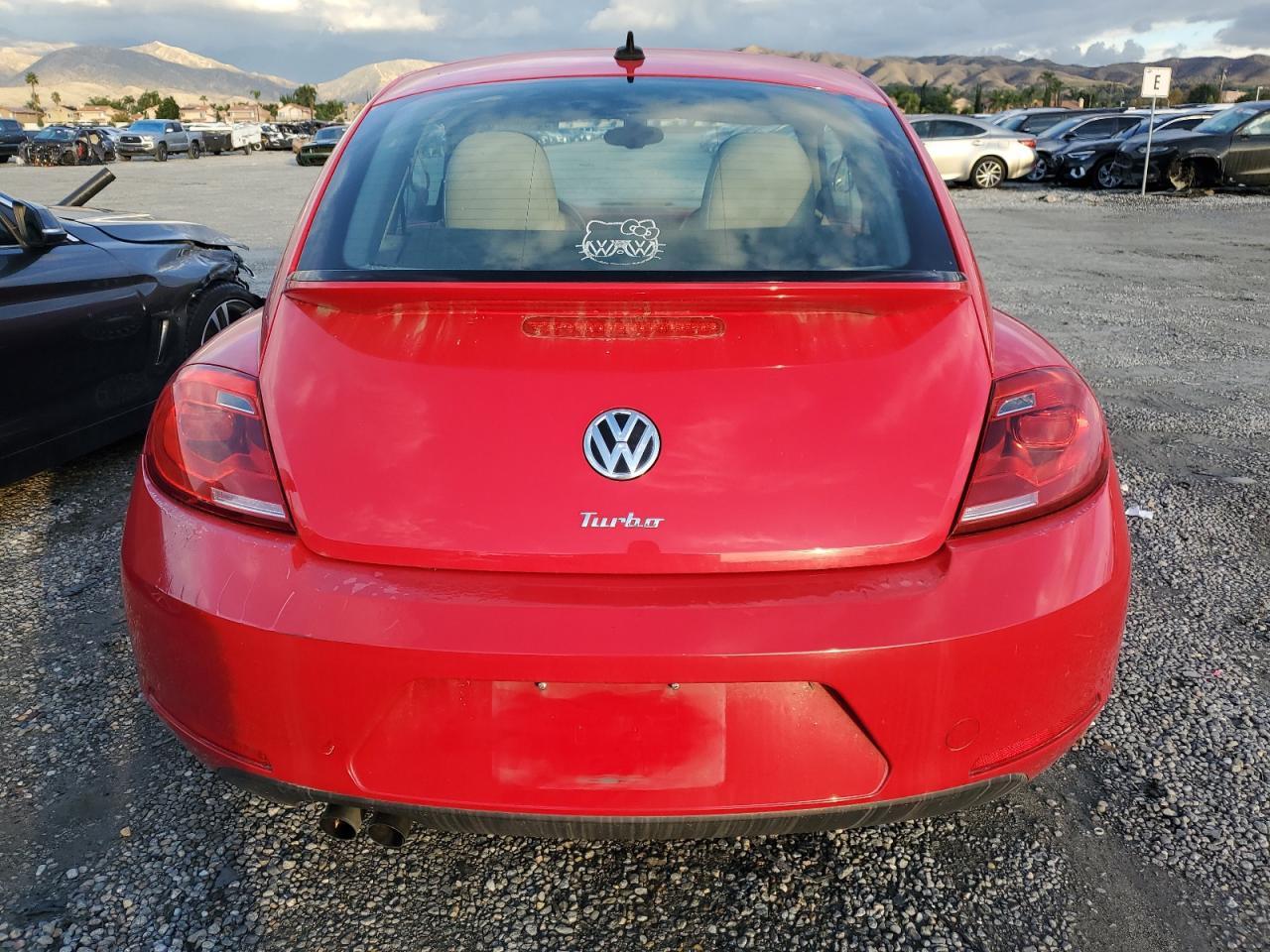 2016 VOLKSWAGEN Beetle