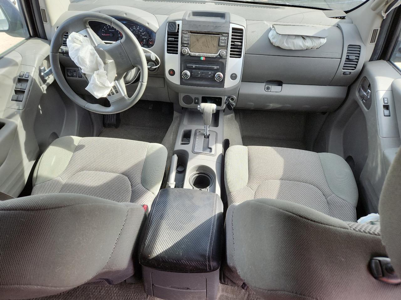 2015 NISSAN Frontier