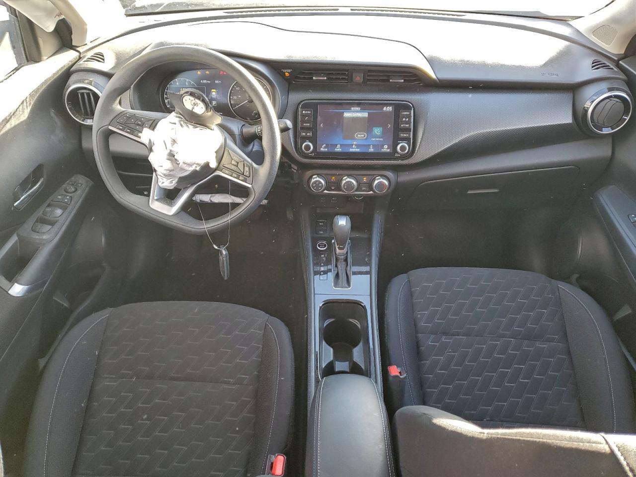 2023 NISSAN KICKS