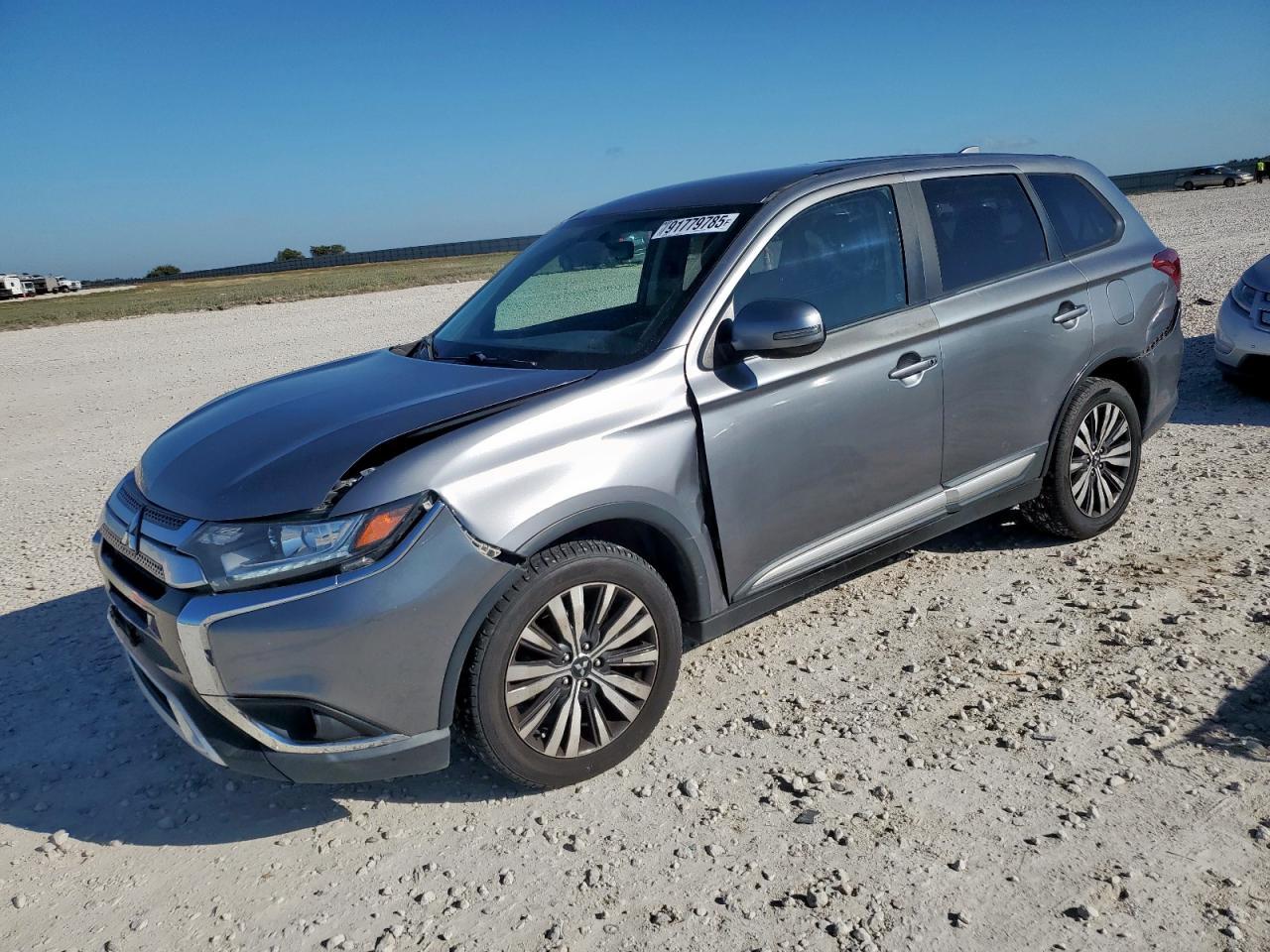 2019 MITSUBISHI outlander