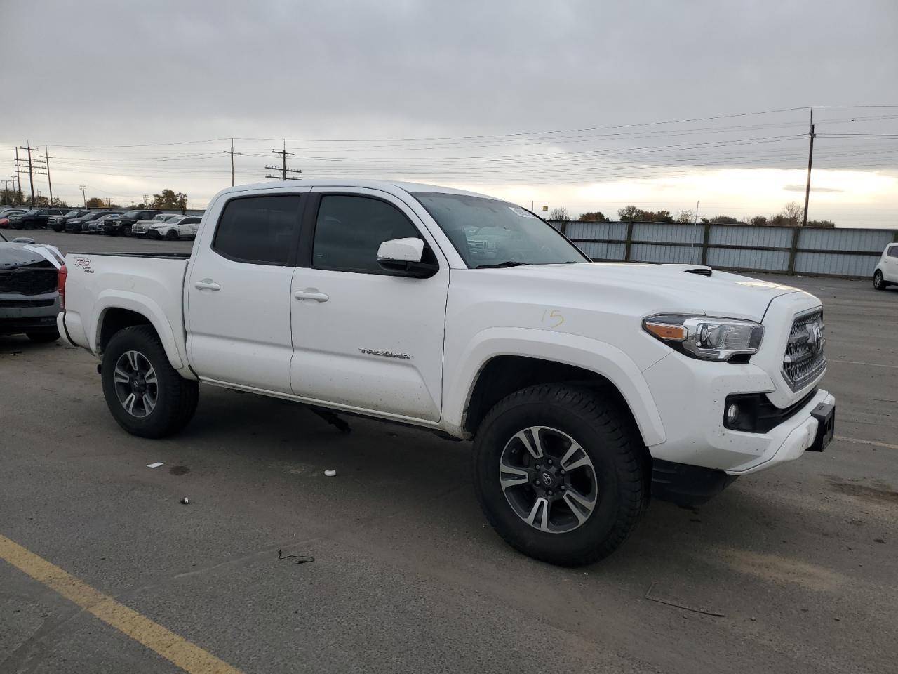 2017 TOYOTA TACOMA