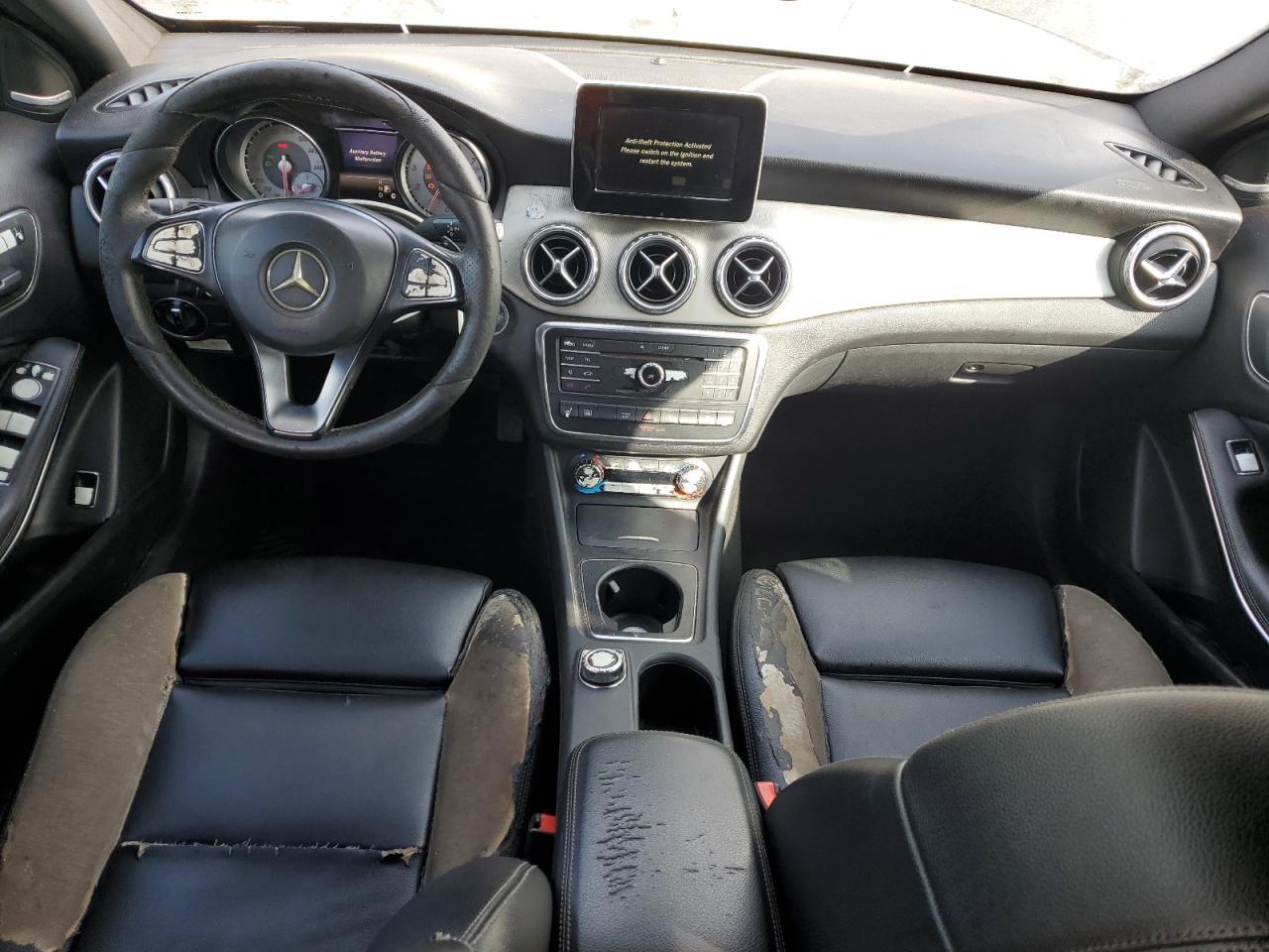 2016 MERCEDES-BENZ GLA-Class