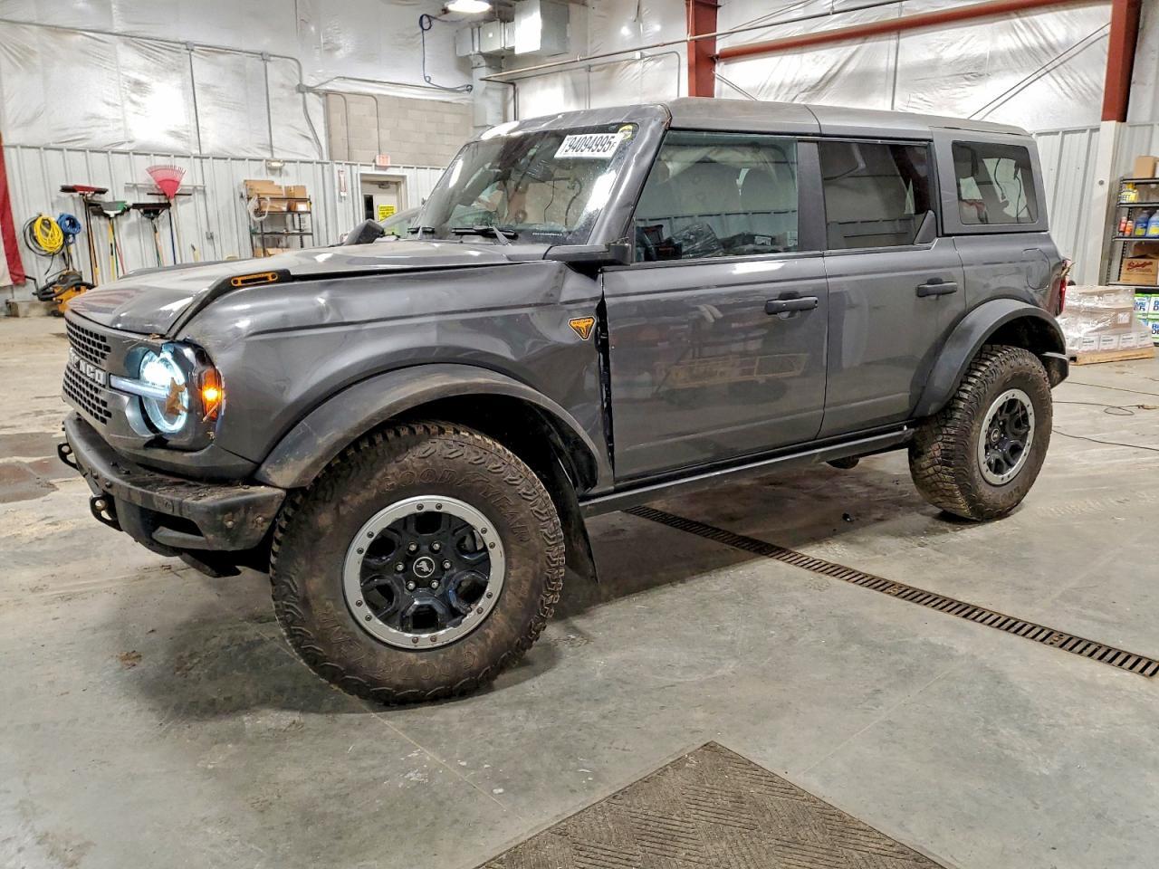 2021 FORD Bronco