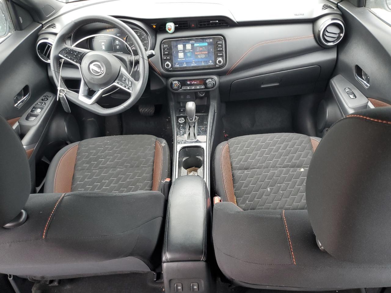 2023 NISSAN KICKS