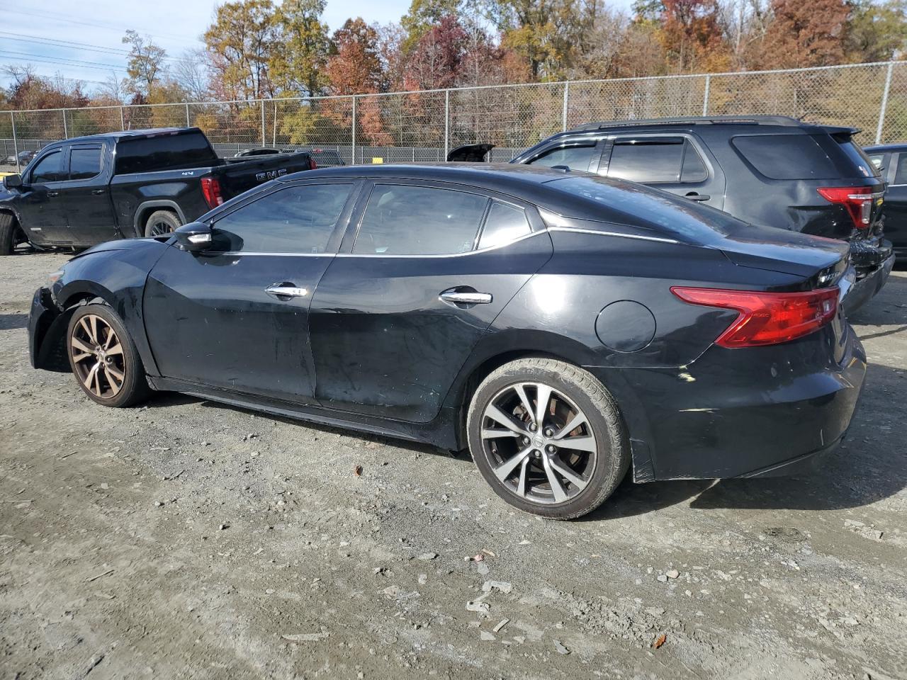2016 NISSAN Maxima