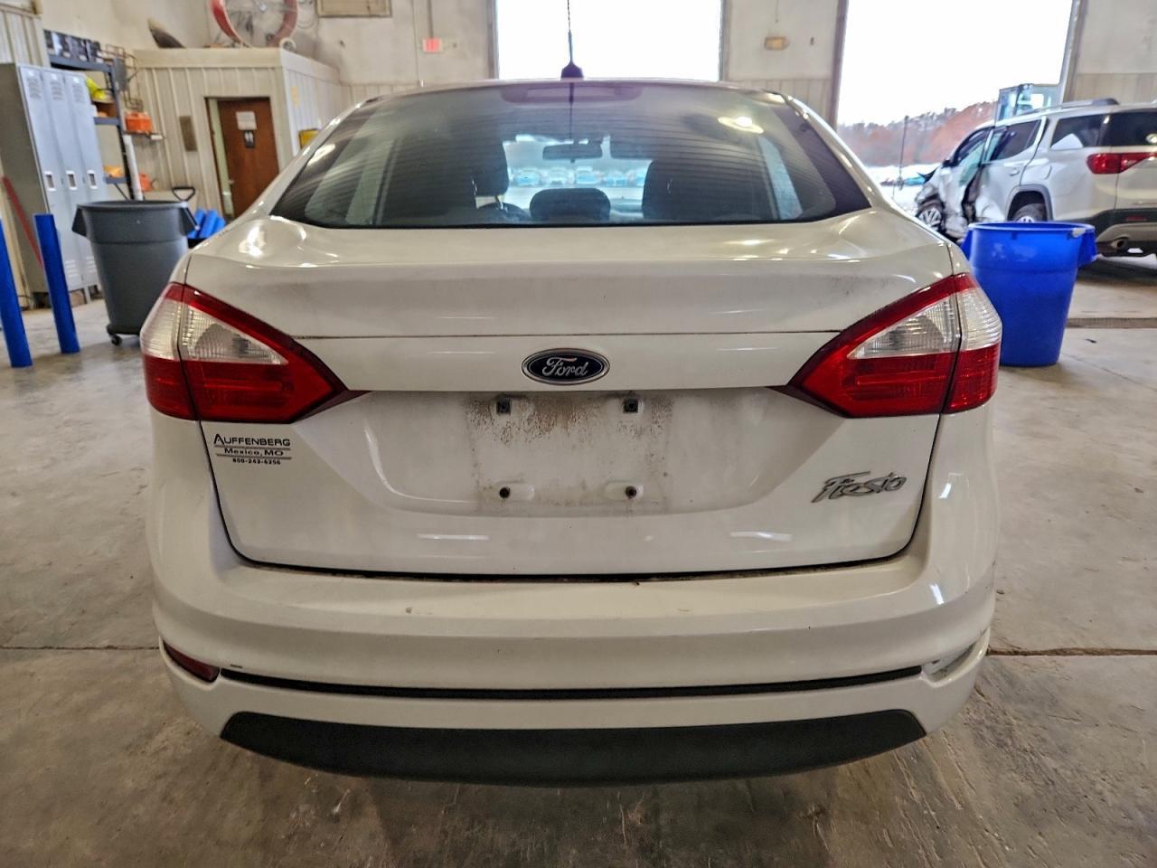 2017 FORD Fiesta