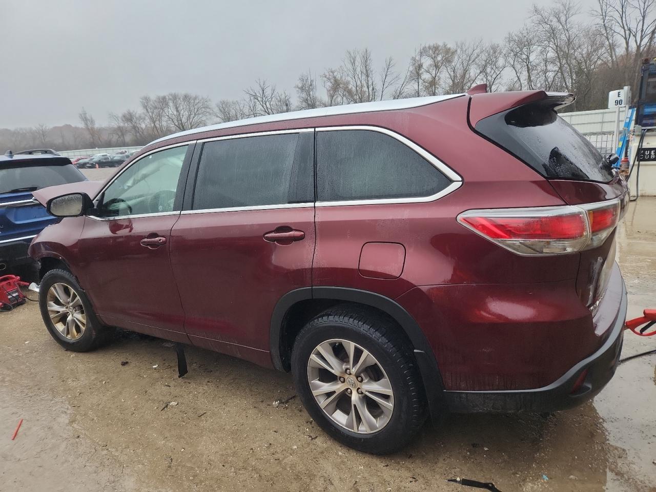 2015 TOYOTA HIGHLANDER