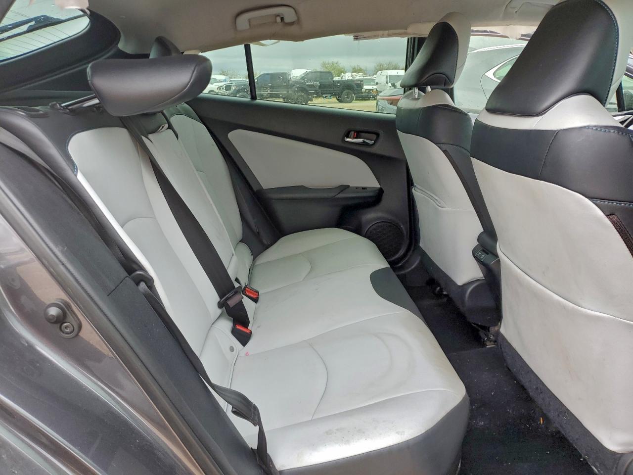 2022 TOYOTA PRIUS