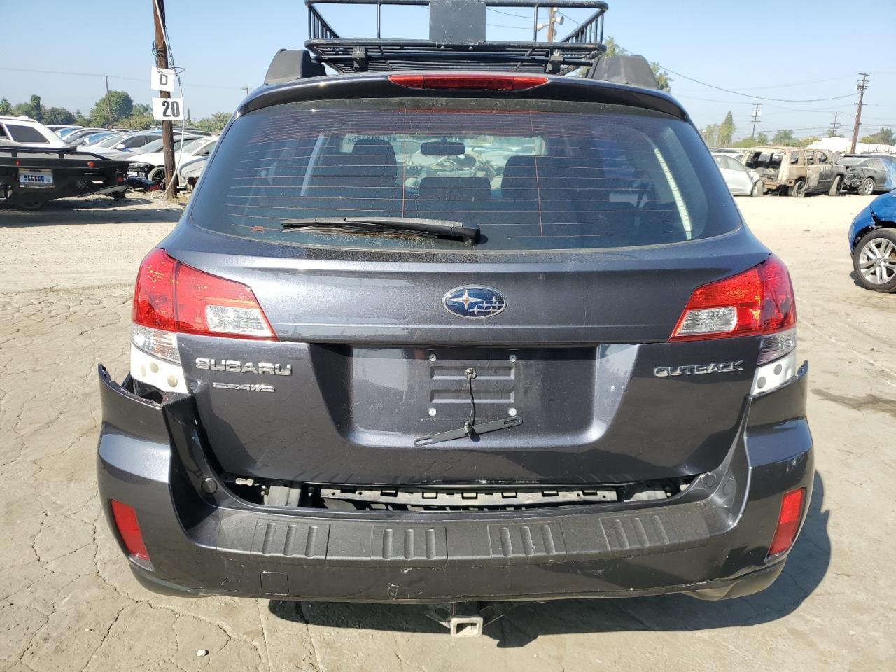 2013 SUBARU Outback