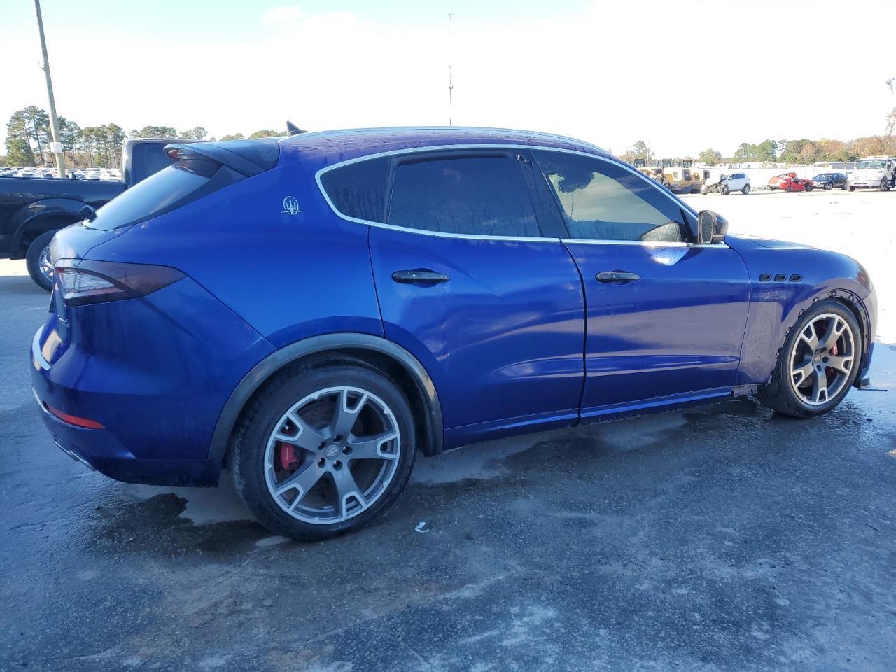 2017 MASERATI Levante