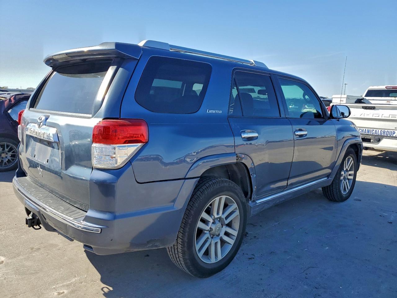 2011 TOYOTA 4Runner