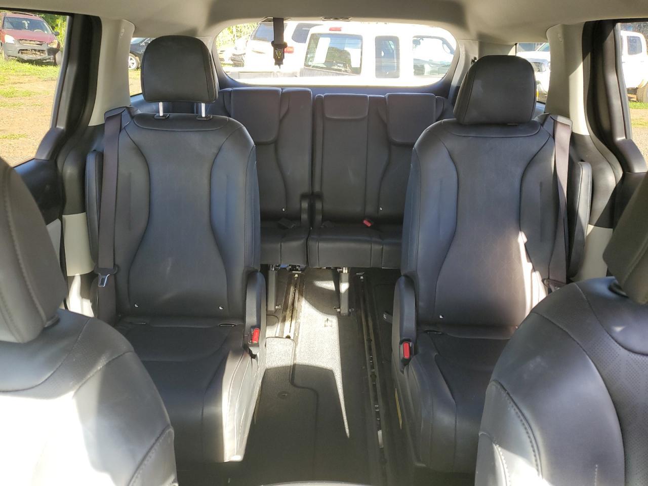 2024 KIA Carnival
