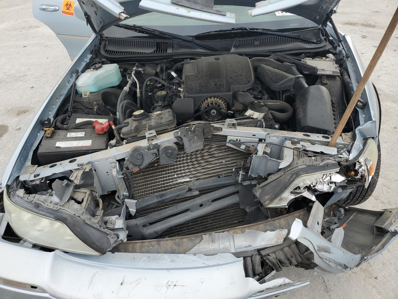 2005 LINCOLN Town Car