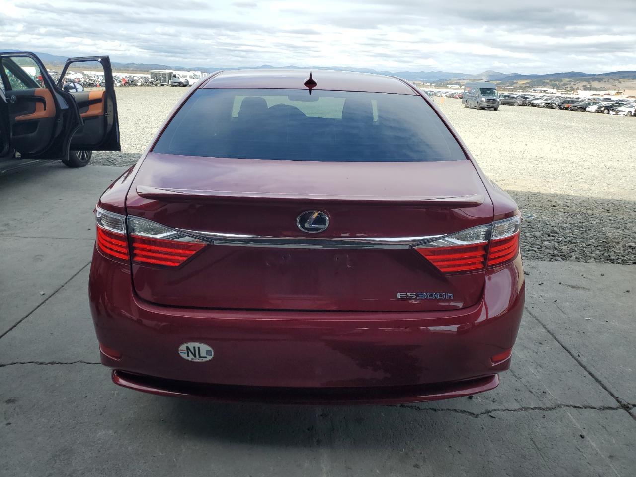 2013 LEXUS ES 300H