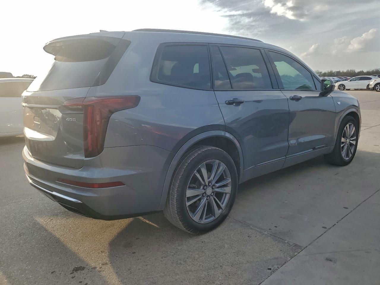 2020 CADILLAC XT6