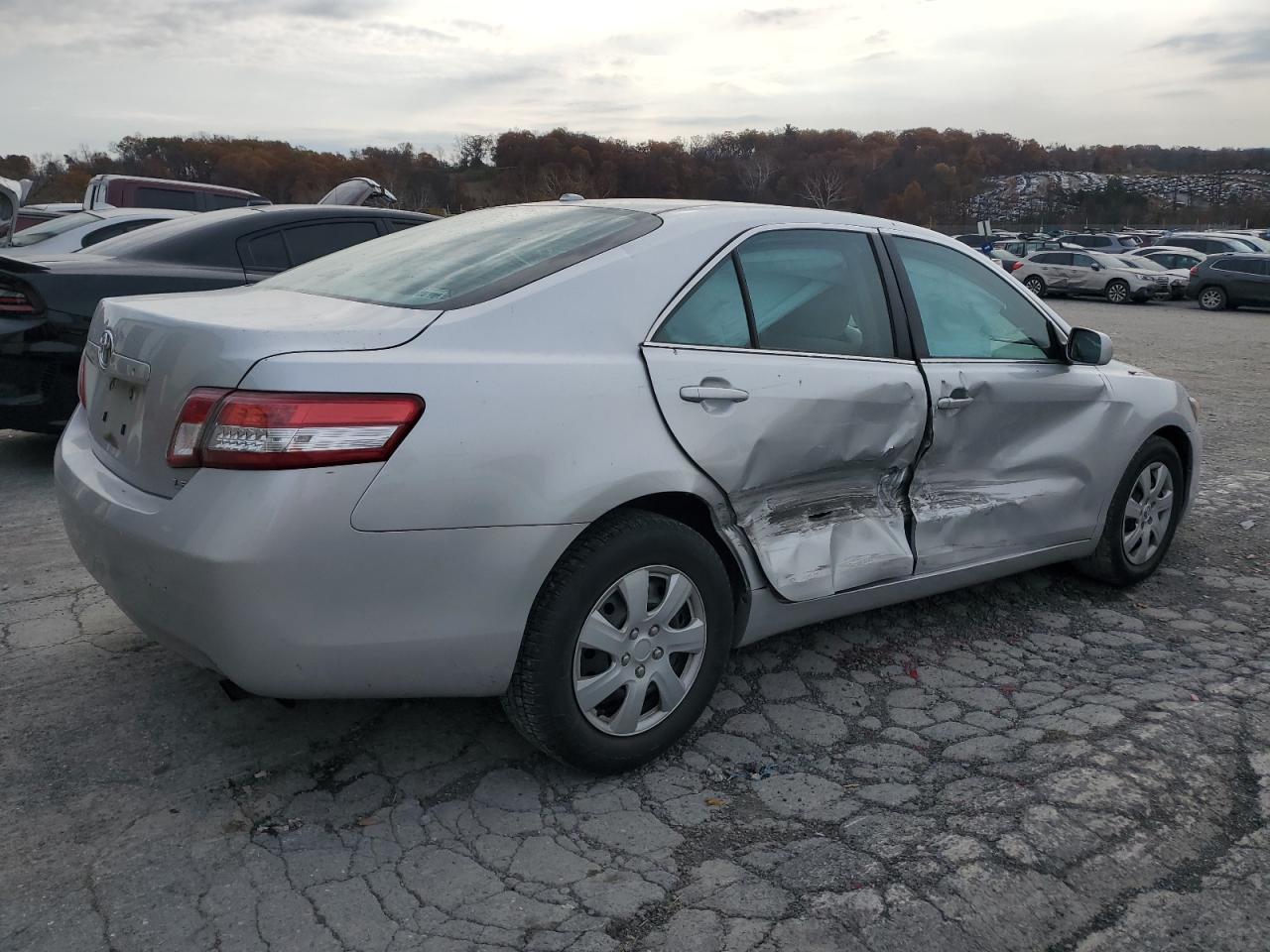 2010 TOYOTA CAMRY