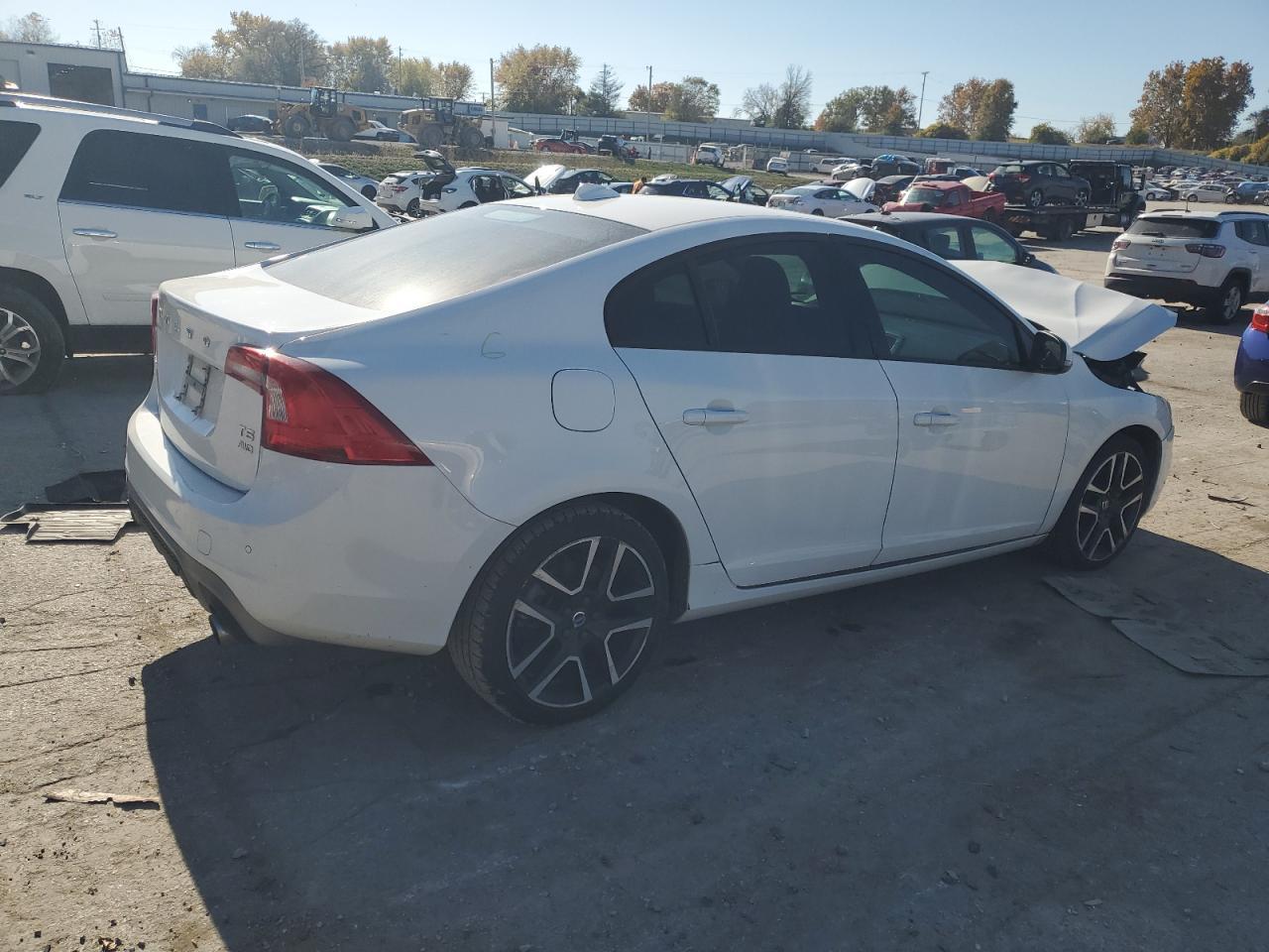 2017 VOLVO S60