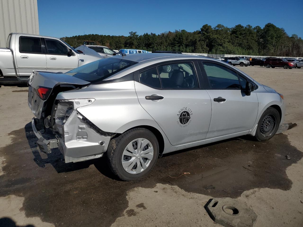 2023 NISSAN VERSA