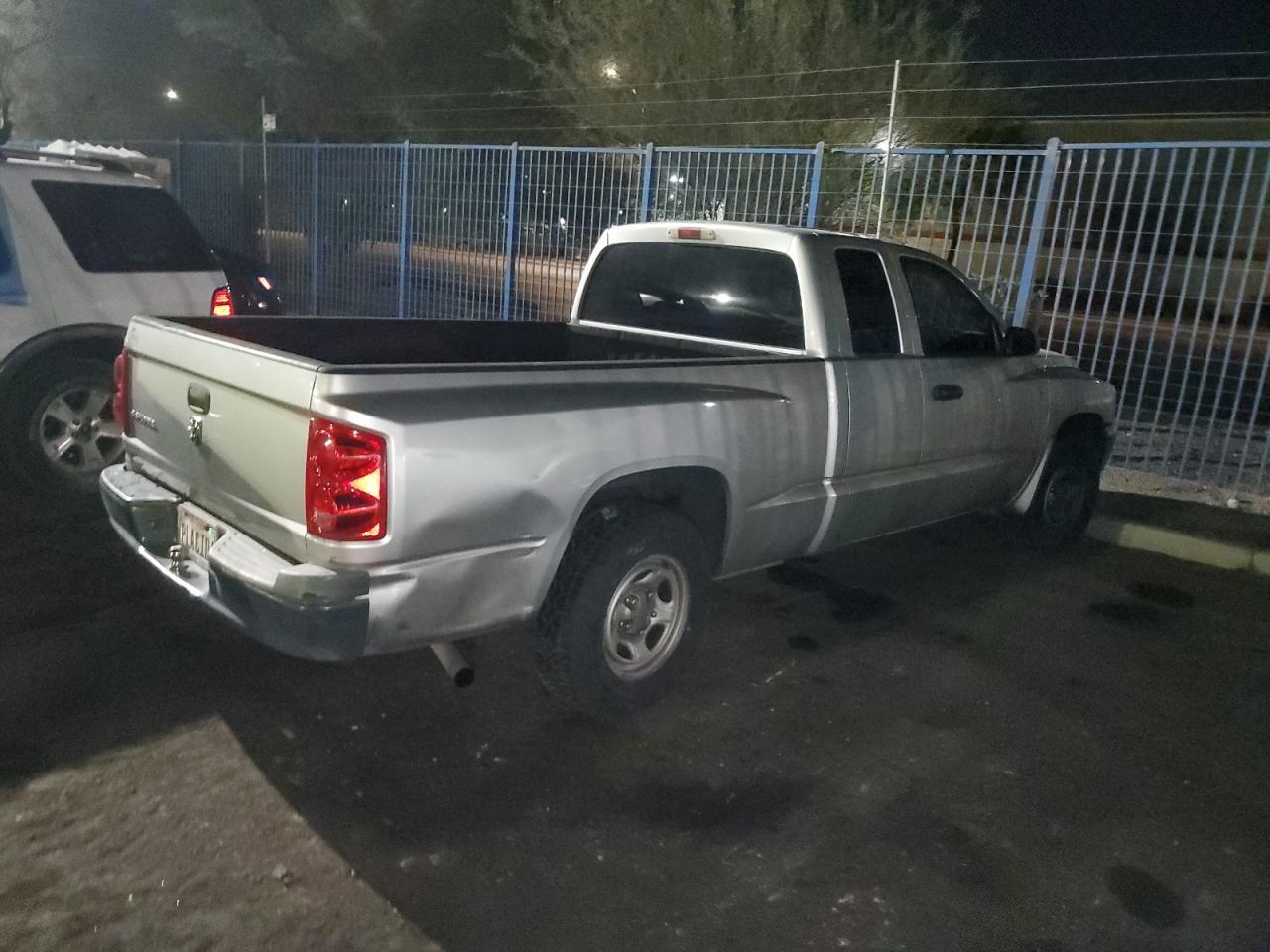 2005 DODGE Dakota