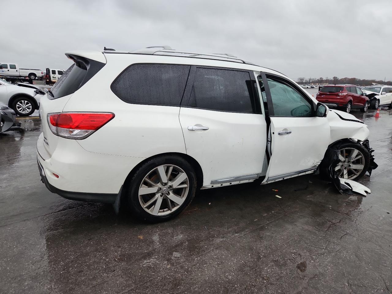 2014 NISSAN PATHFINDER