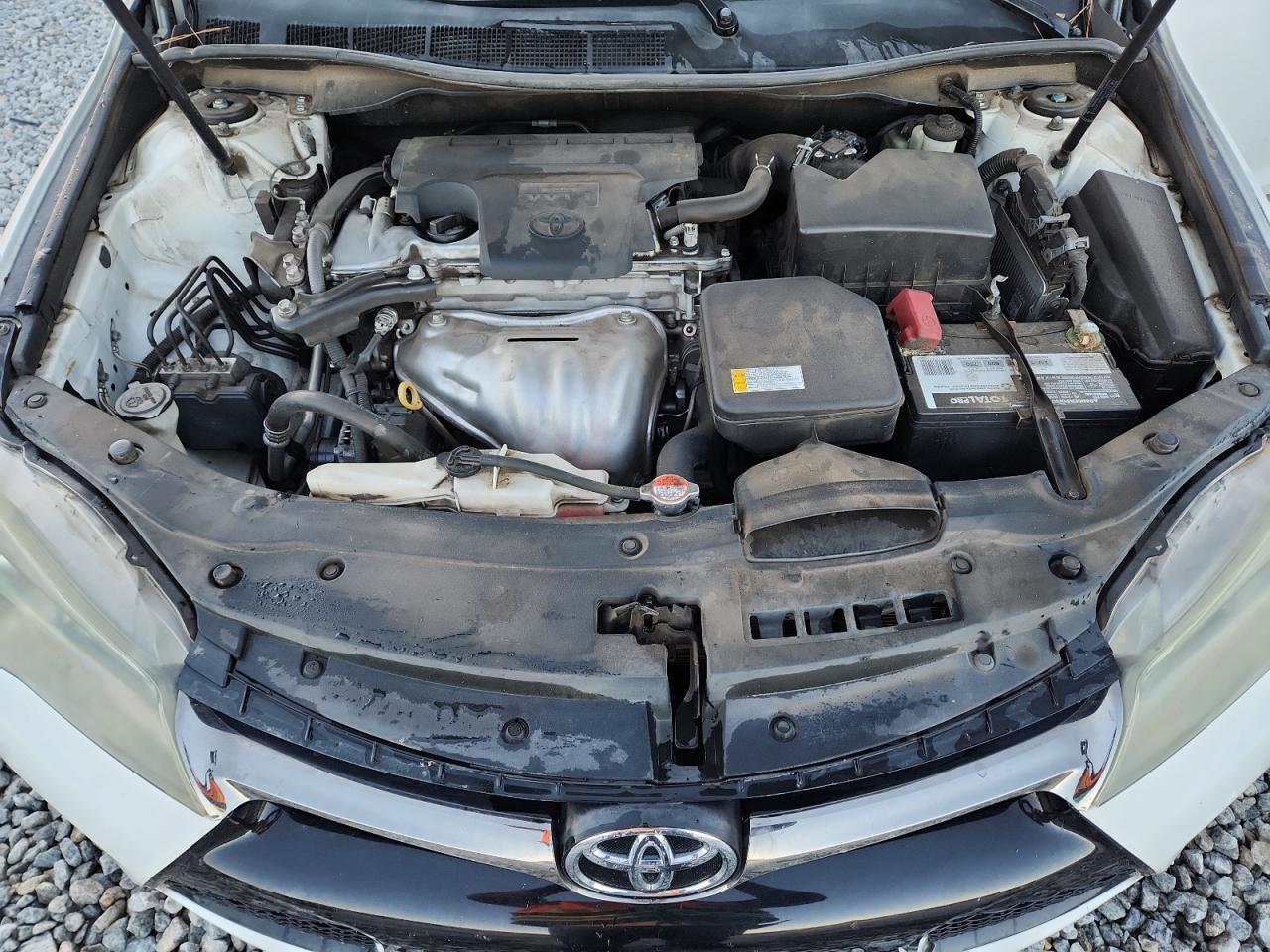 2016 TOYOTA CAMRY