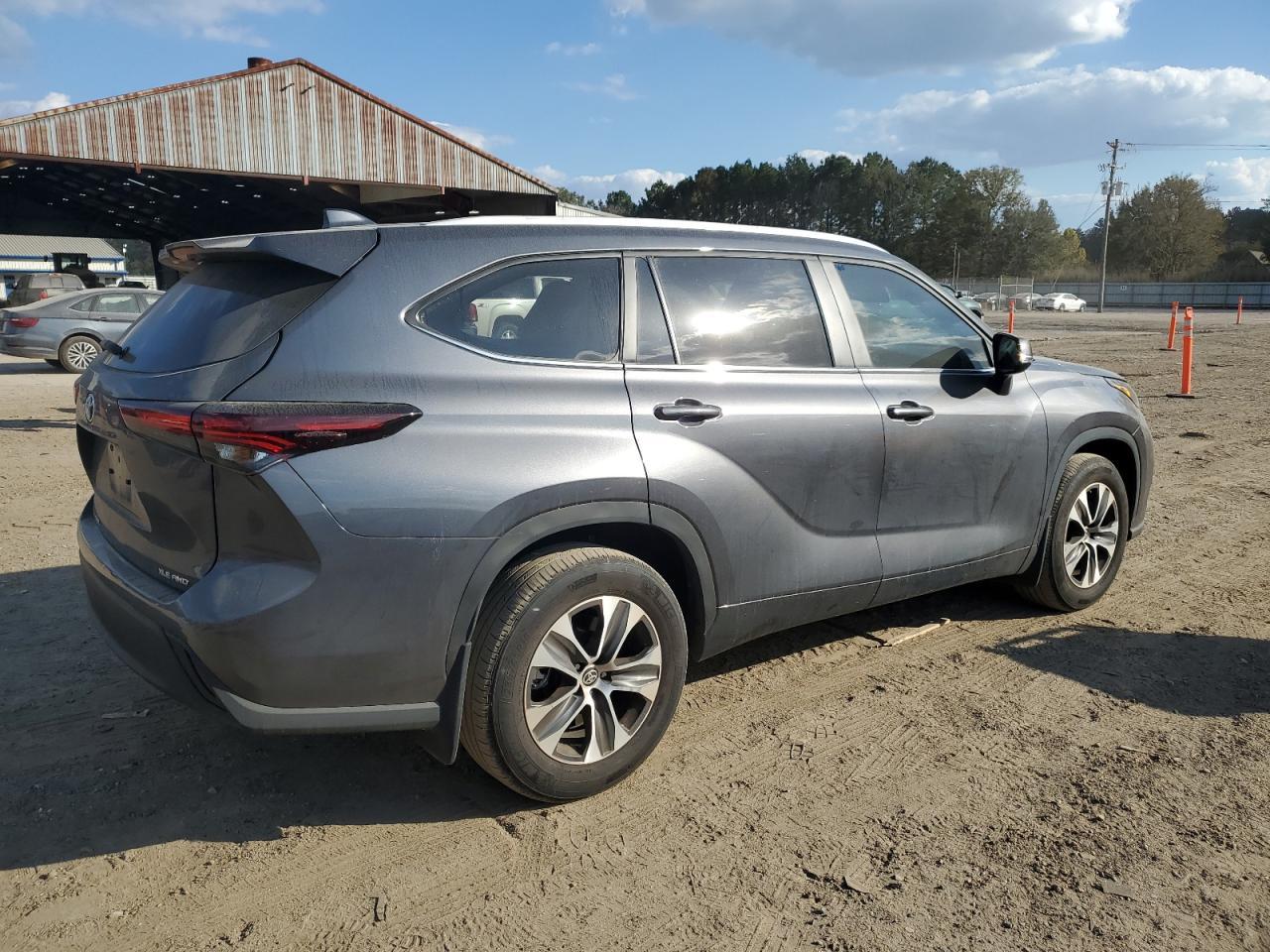 2024 TOYOTA HIGHLANDER