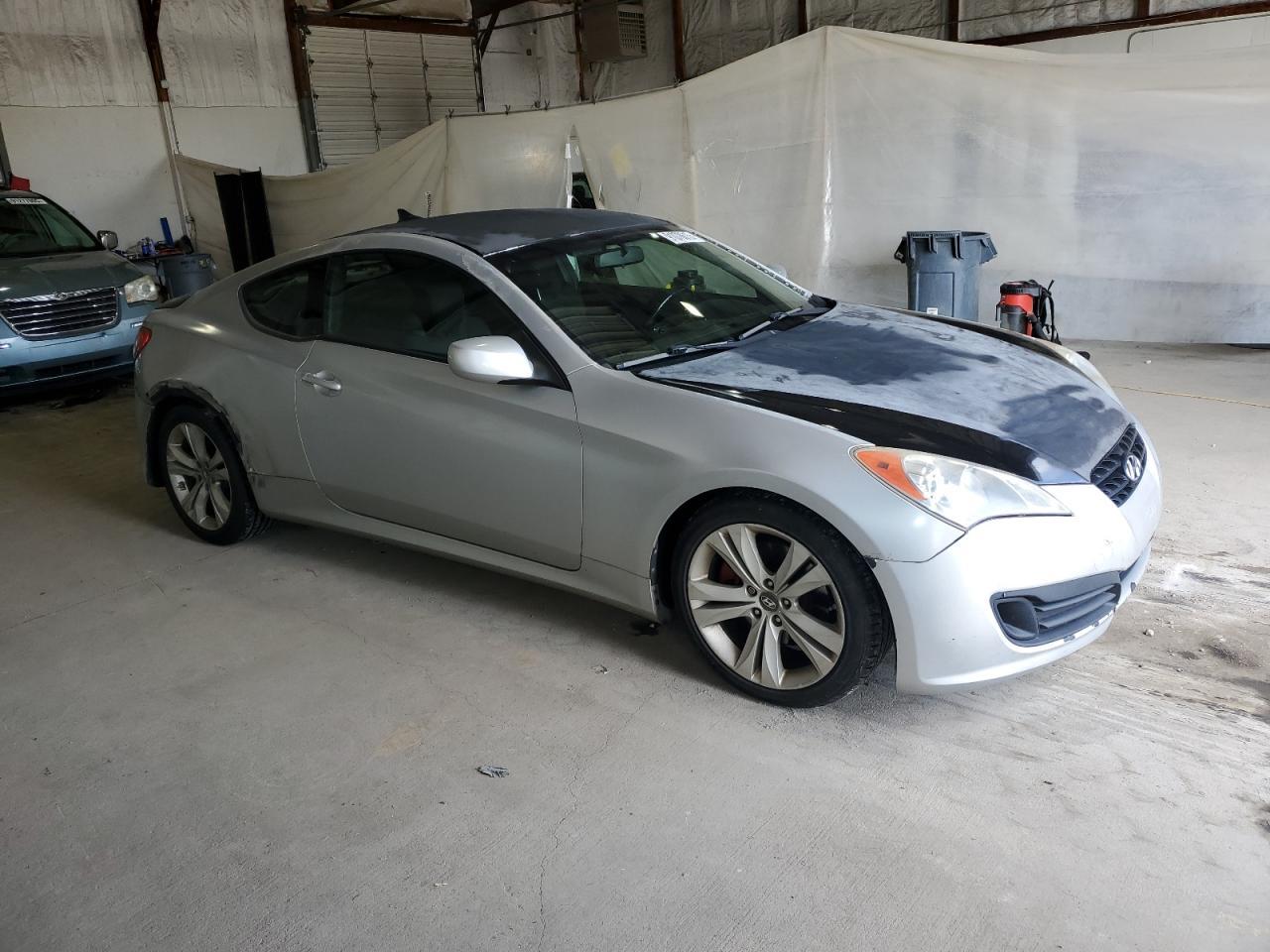 2011 HYUNDAI GENESIS