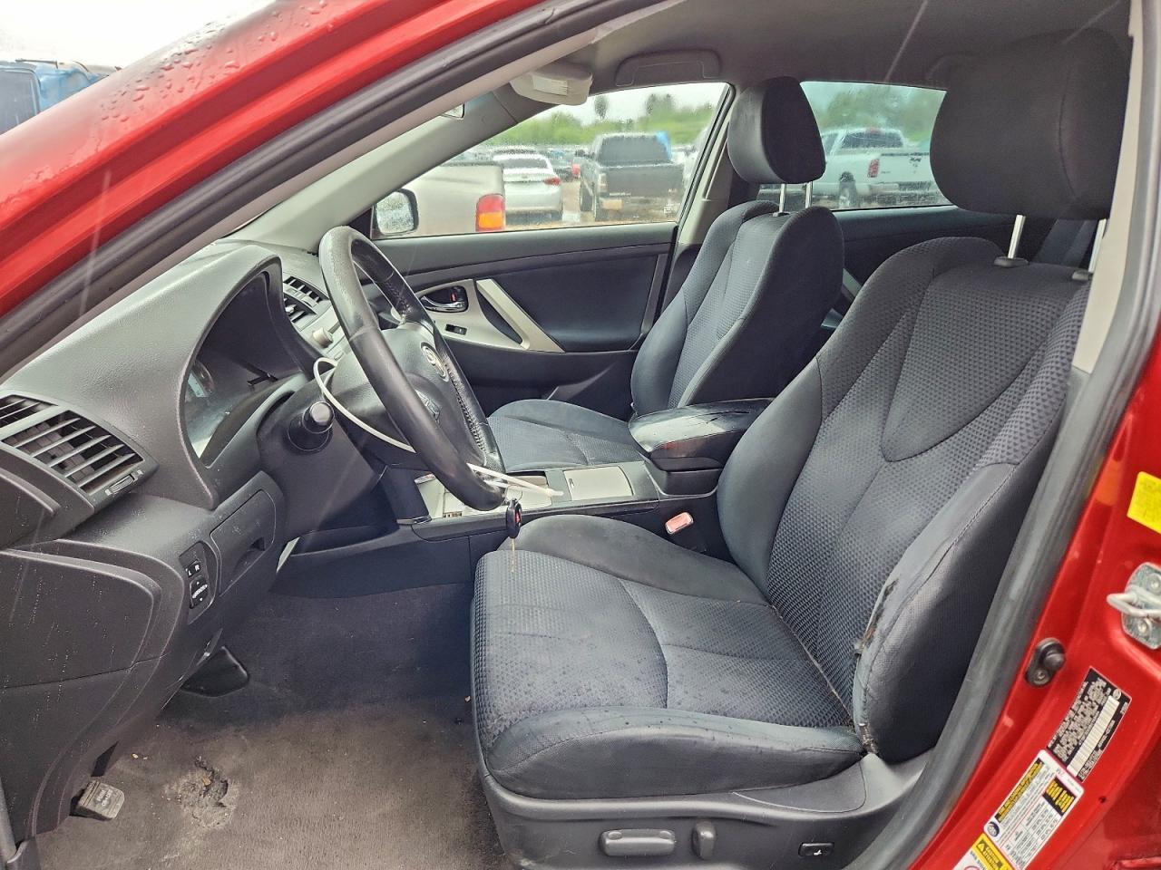2011 TOYOTA CAMRY