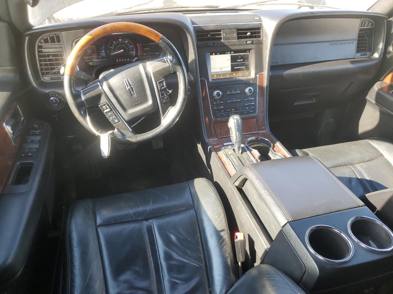 2016 LINCOLN Navigator