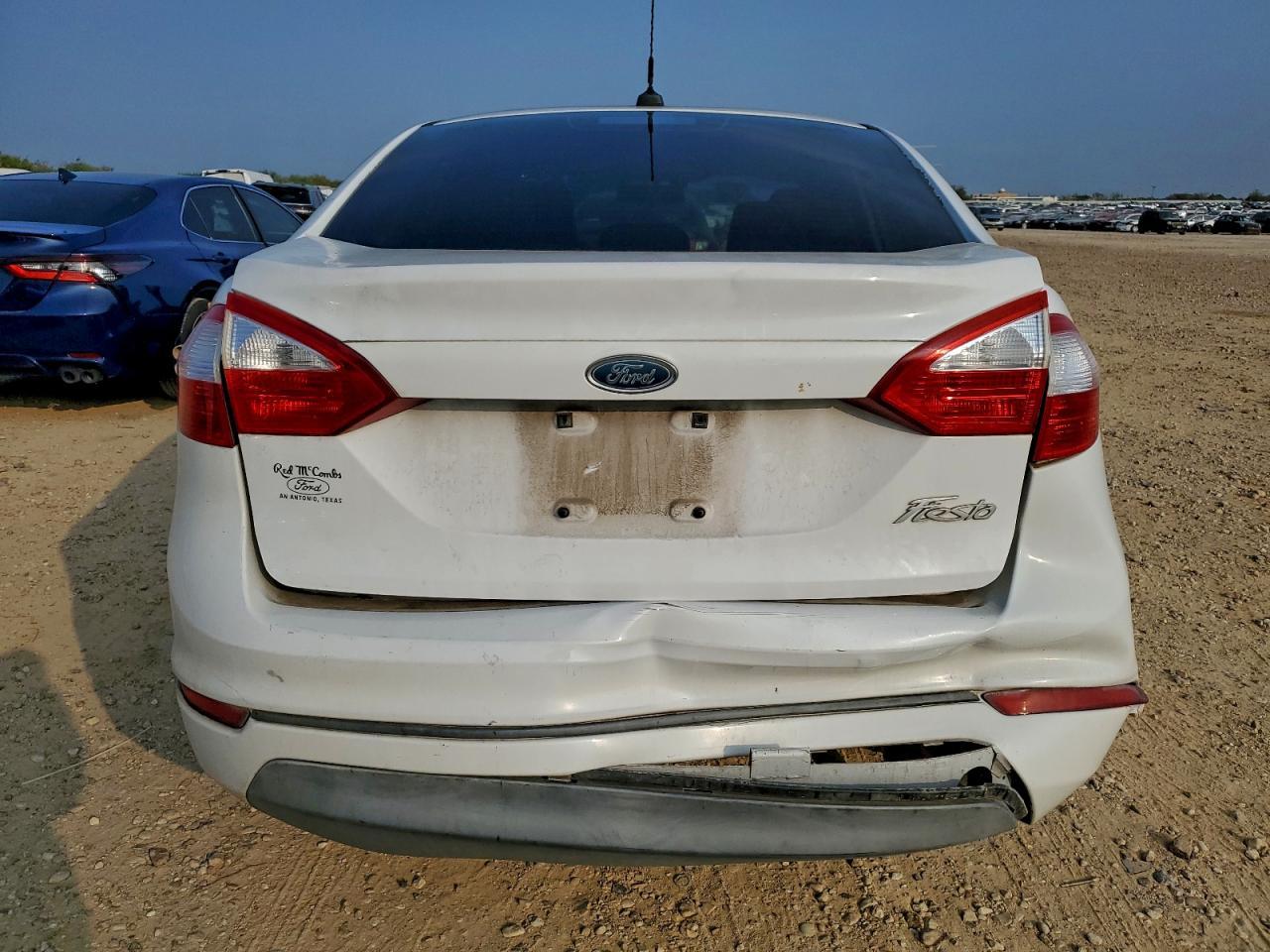 2015 FORD Fiesta